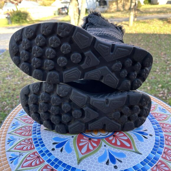 Skechers On the GO Joy Women’s 7 Black Gray Suede Winter Boots 14363 Retro 2016 - Picture 7 of 9